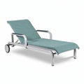 **Moderne verstelbare ligstoel van aluminium met stoffen bekleding**