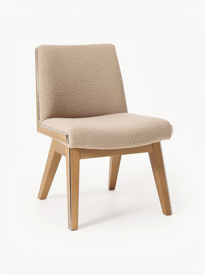 Technische Titel: "Moderne Minimalistische Stoel met Houten Poten en Zacht Bekleding"