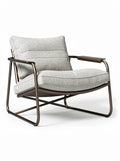 "Moderne Relaxfauteuil met Stalen Frame en Grijze Bekleding"