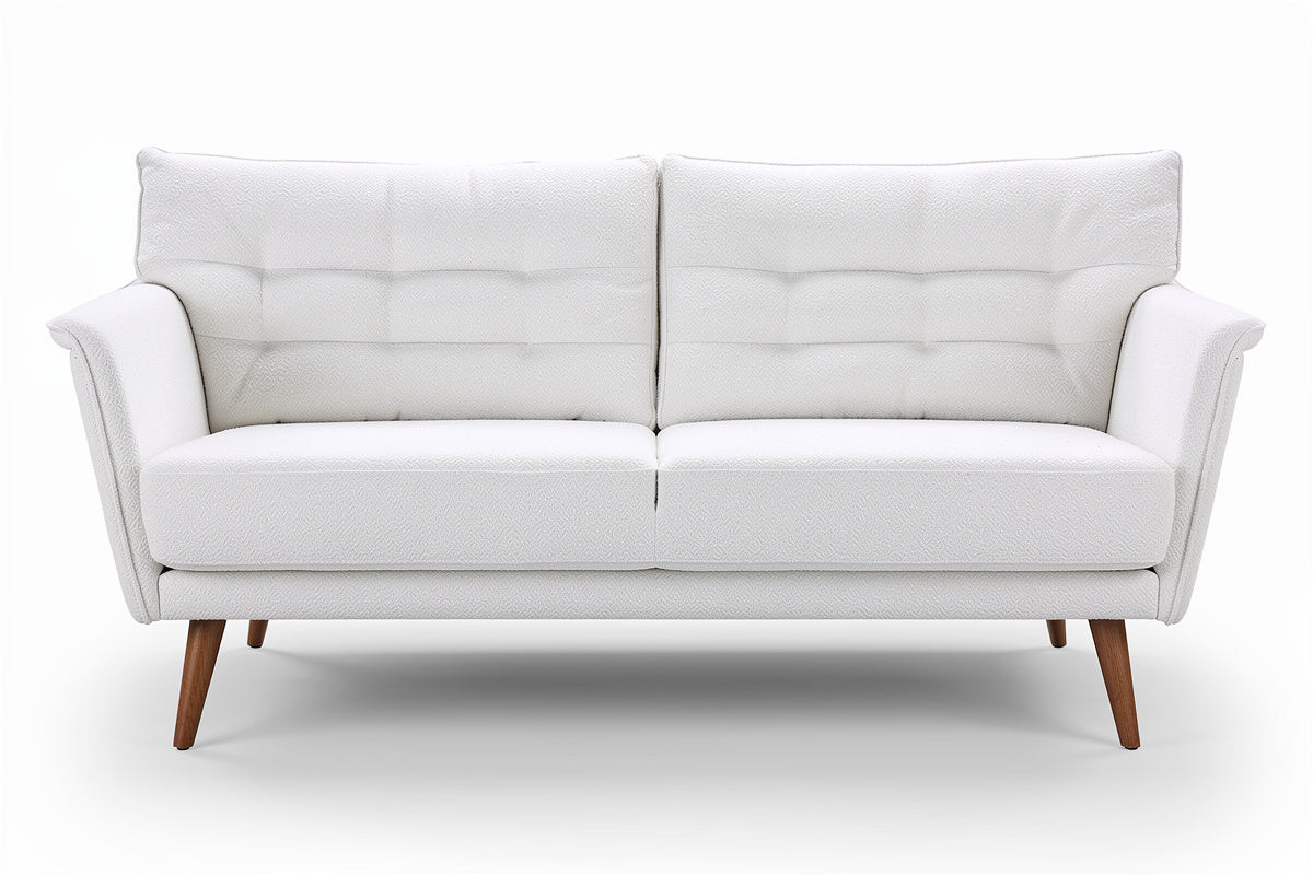 Moderne witte bank met houten poten en gestikte bekleding